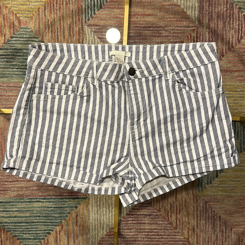 H&M jean shorts